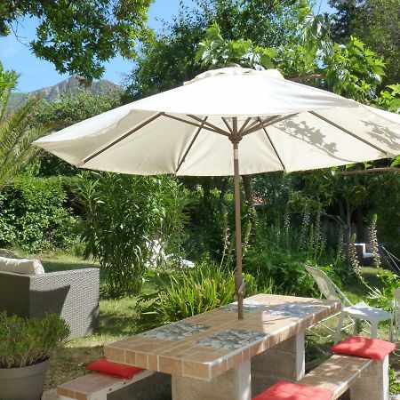 Large Private Garden, Quiet 2-Bedroom Apartment, Air Conditioning, Wifi, Parking Каси Екстериор снимка