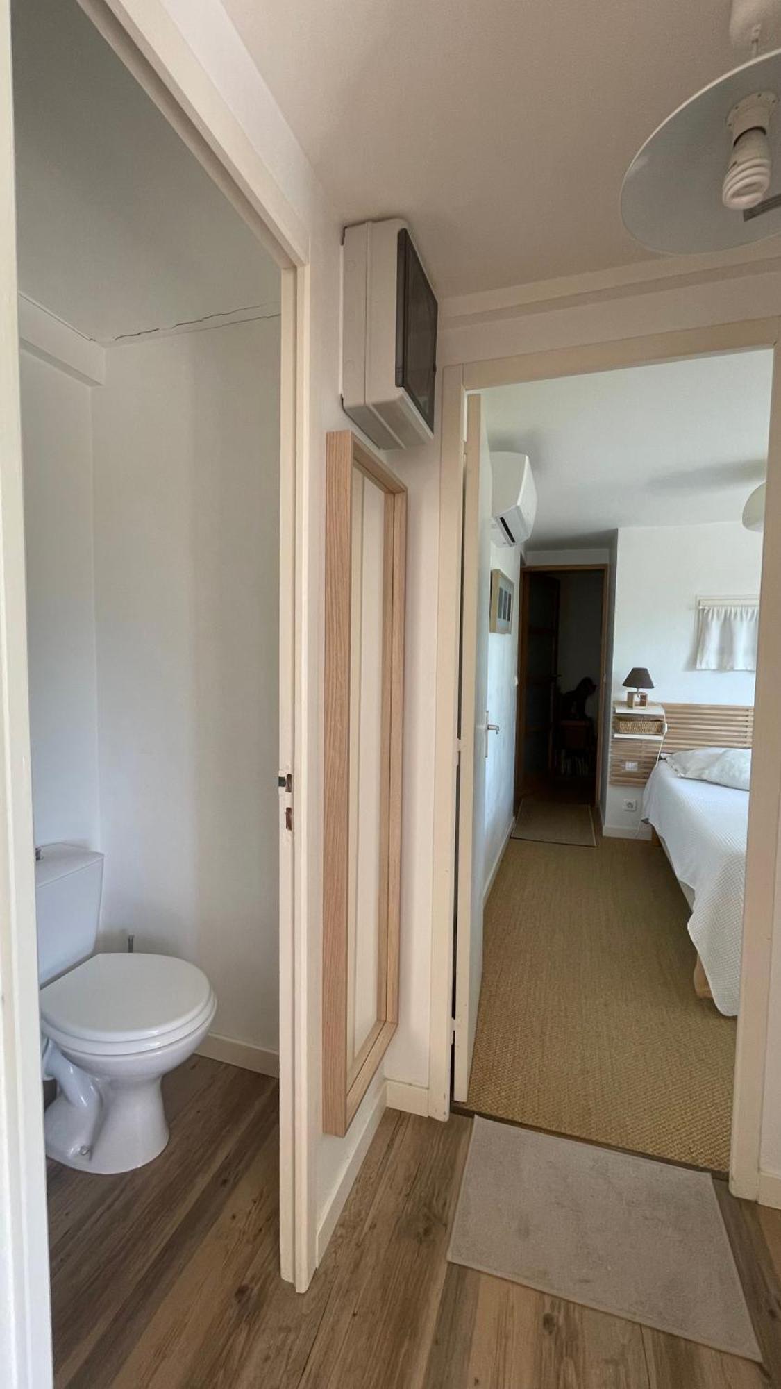 Large Private Garden, Quiet 2-Bedroom Apartment, Air Conditioning, Wifi, Parking Каси Екстериор снимка