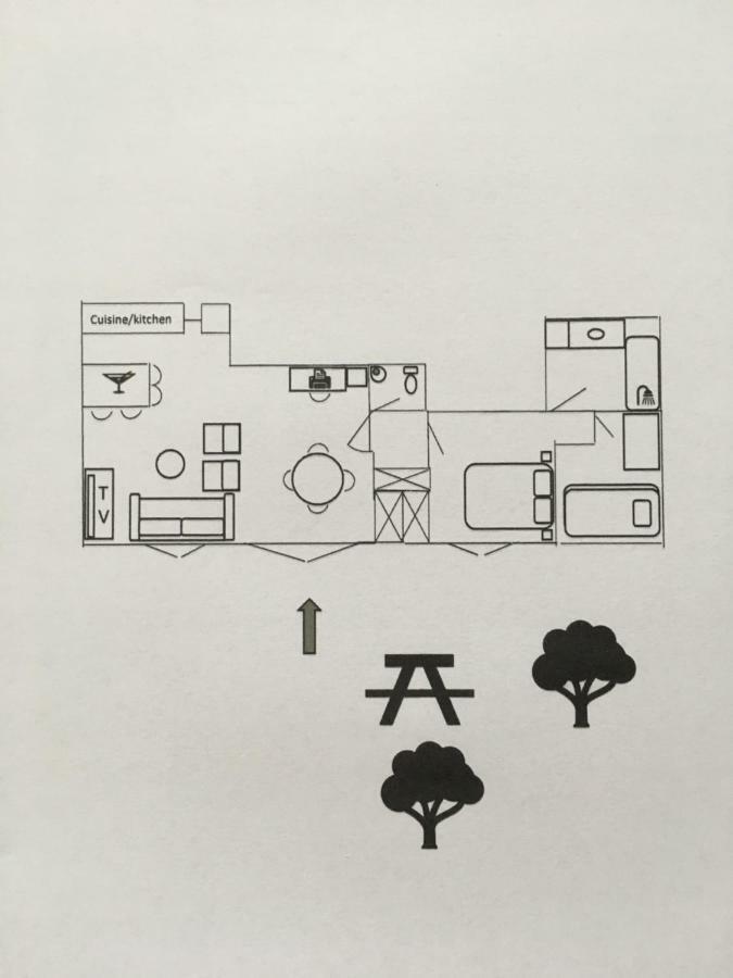 Large Private Garden, Quiet 2-Bedroom Apartment, Air Conditioning, Wifi, Parking Каси Екстериор снимка
